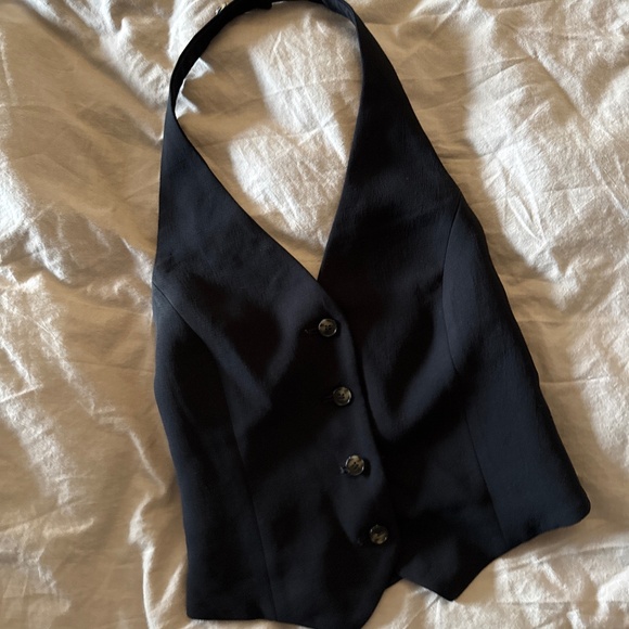 Aritzia Wilfred Vito Crepe Vest - Picture 1 of 2